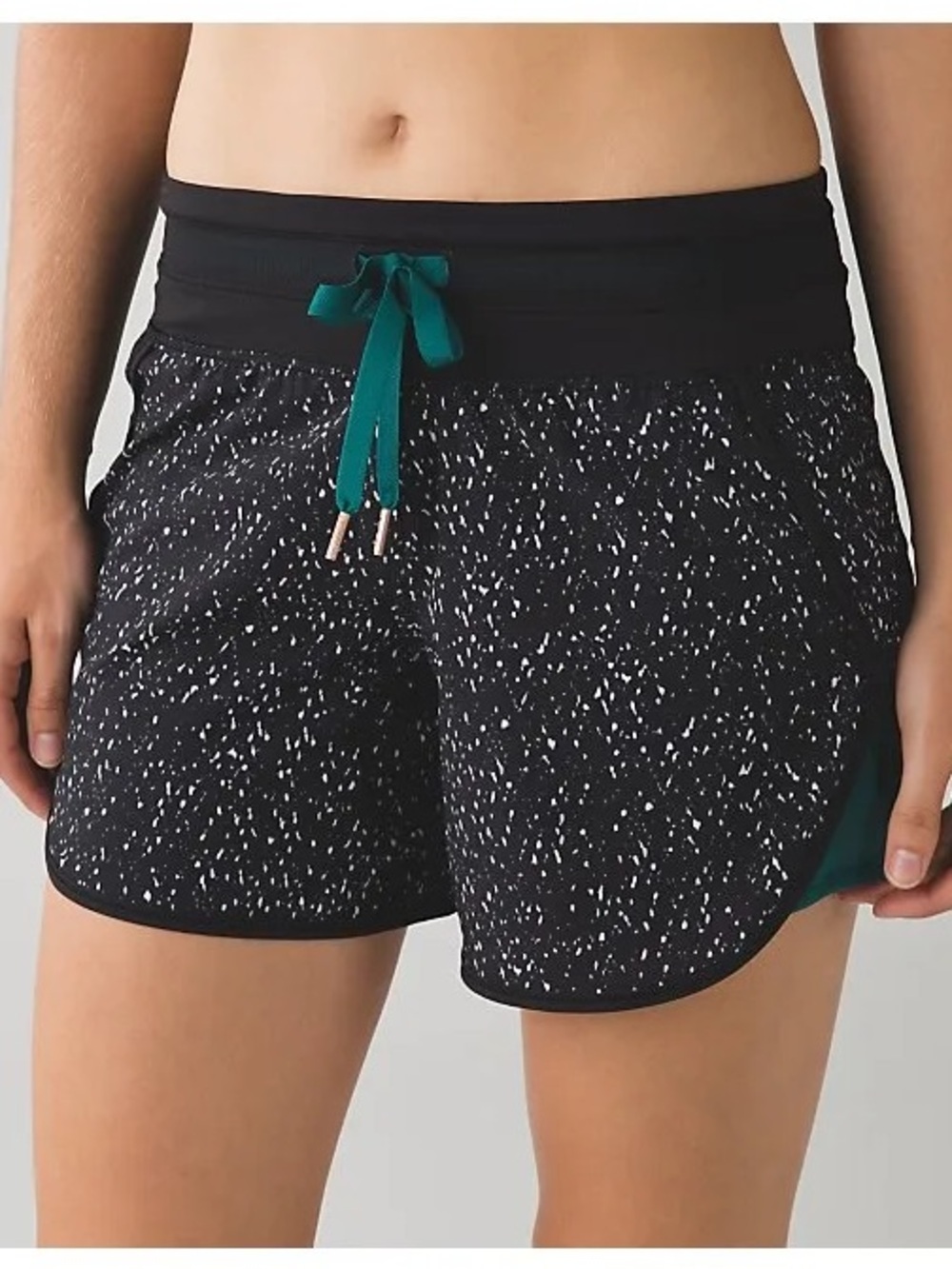 Lululemon Kanto Catch Me Short-Butterfly Texture Forage Teal Size 8